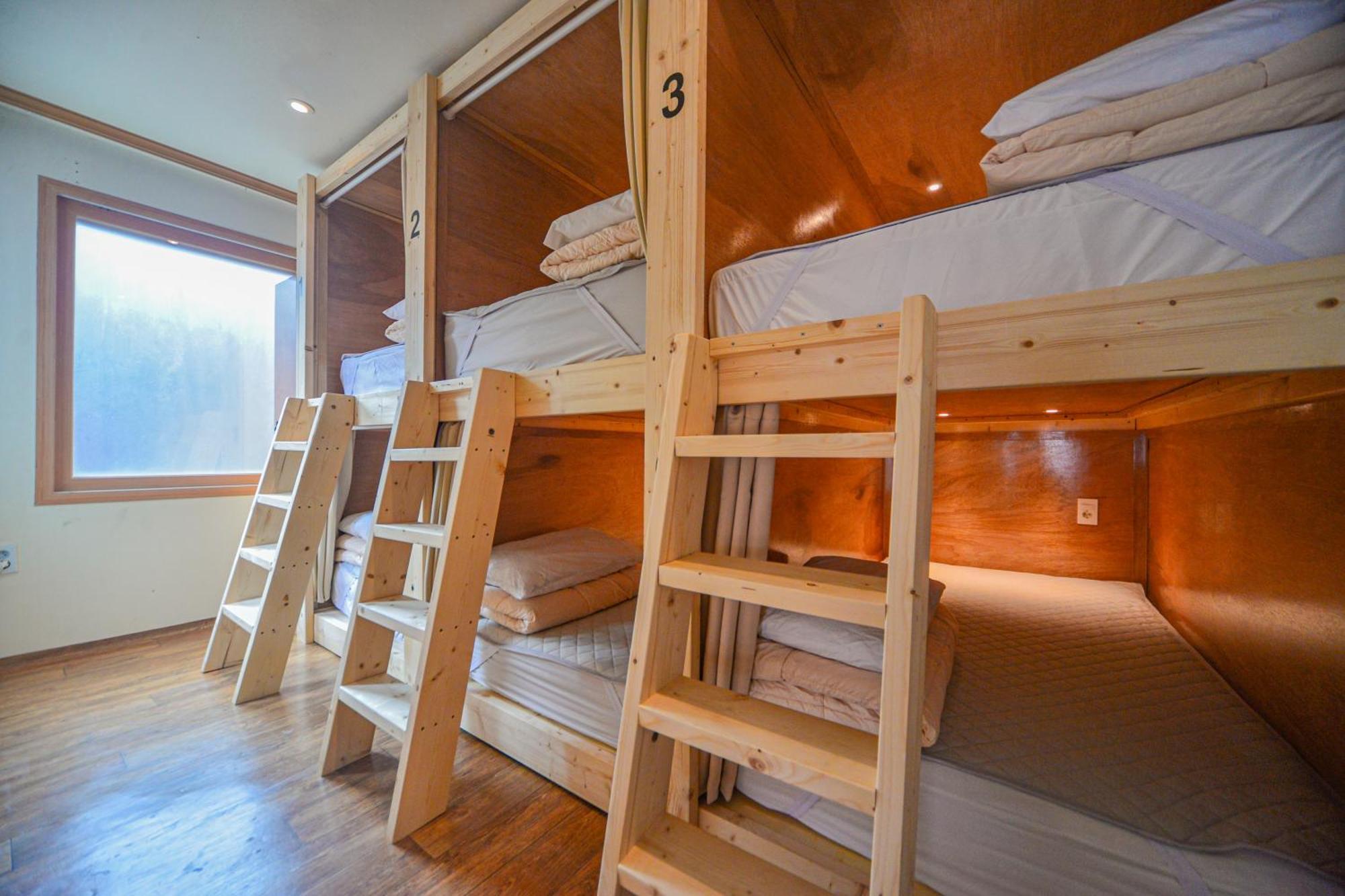Helloworld Guesthouse Seoul Bagian luar foto