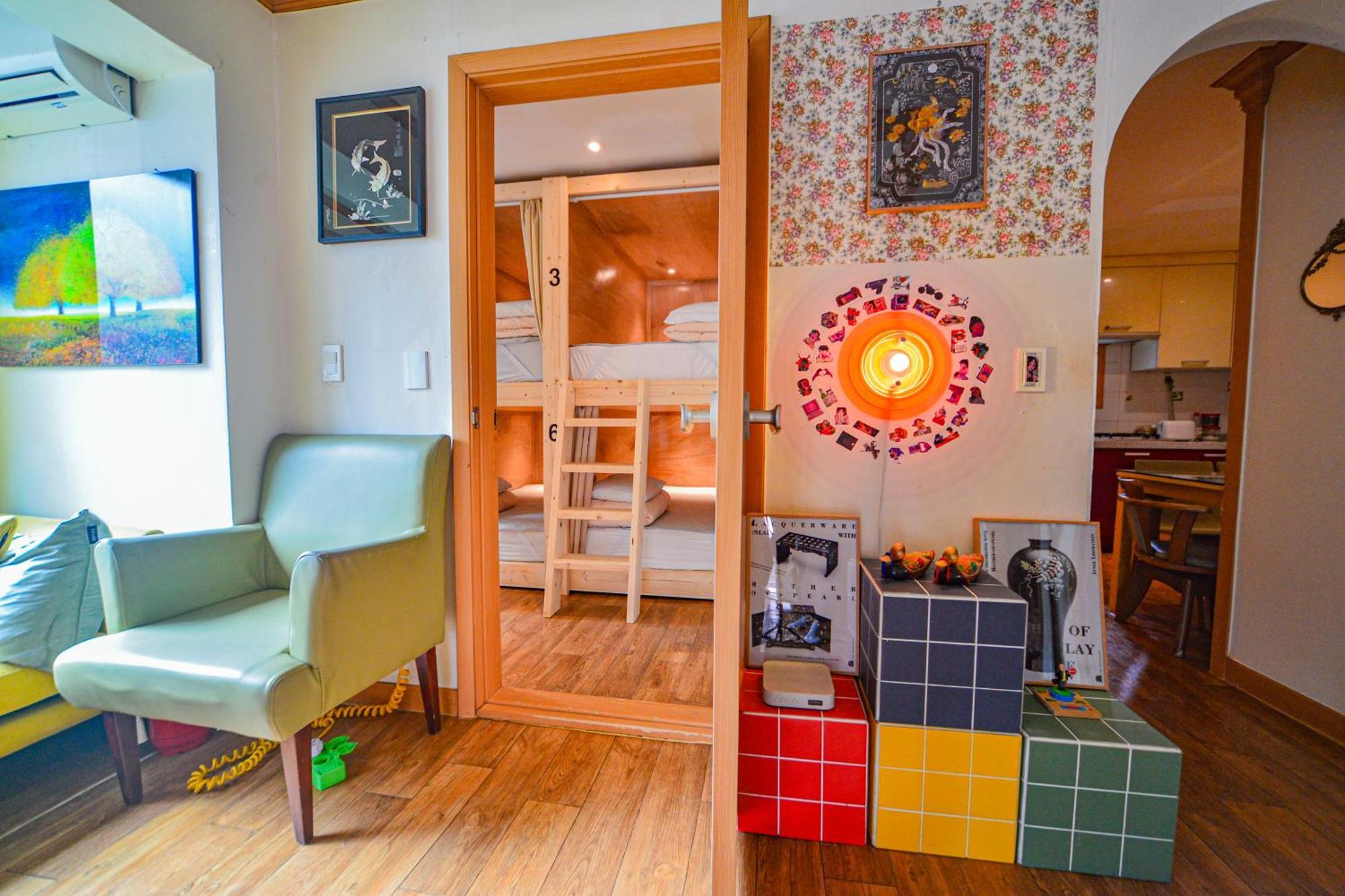 Helloworld Guesthouse Seoul Bagian luar foto