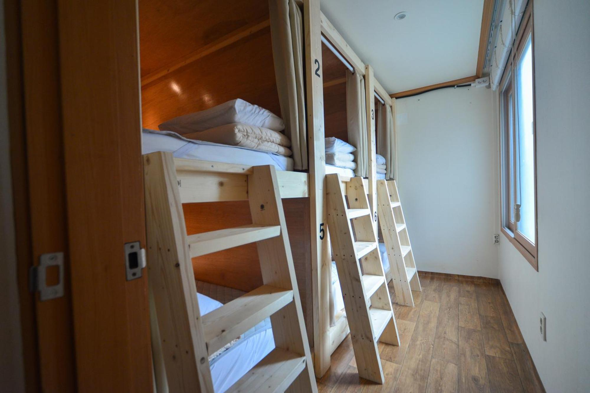 Helloworld Guesthouse Seoul Bagian luar foto