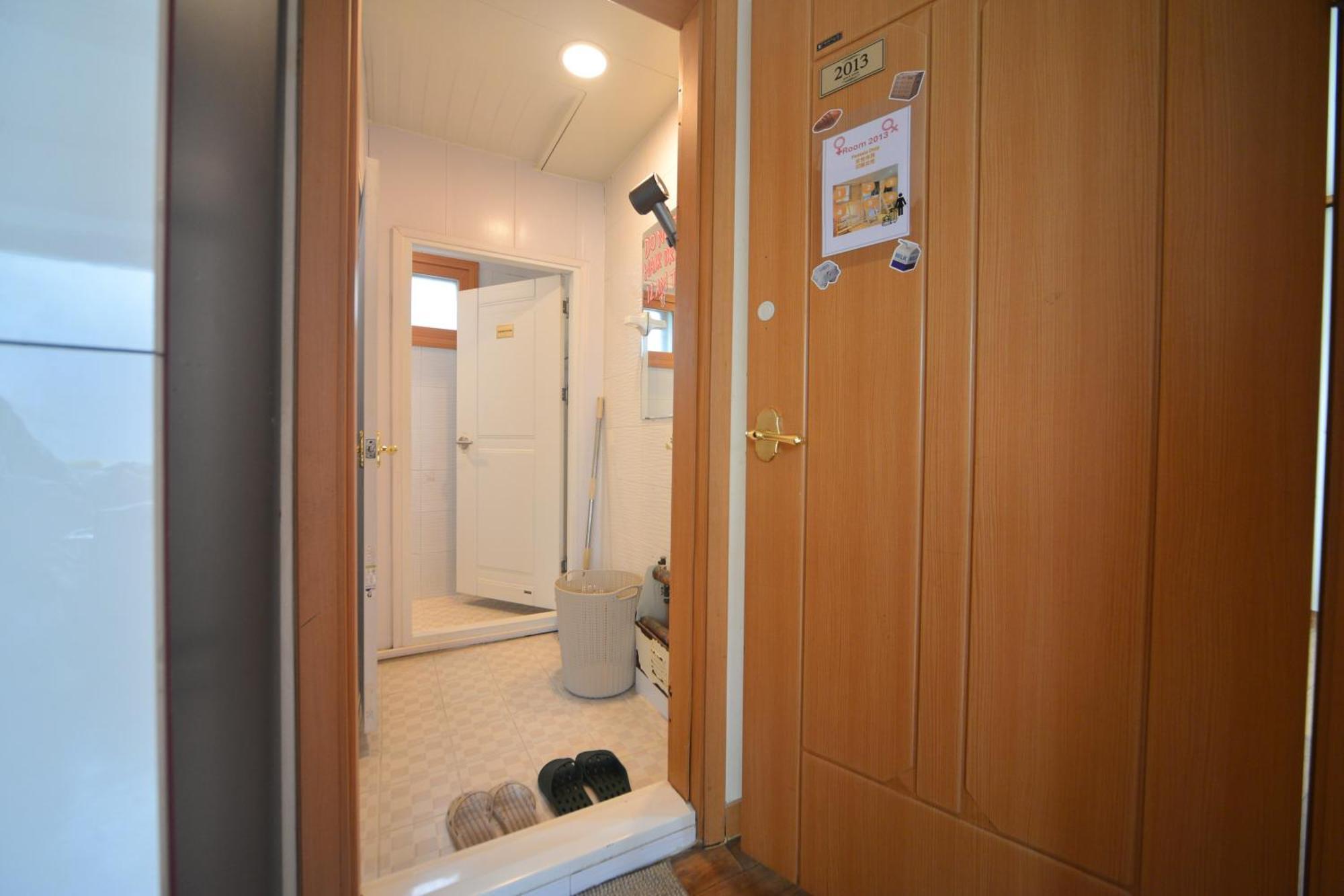Helloworld Guesthouse Seoul Bagian luar foto