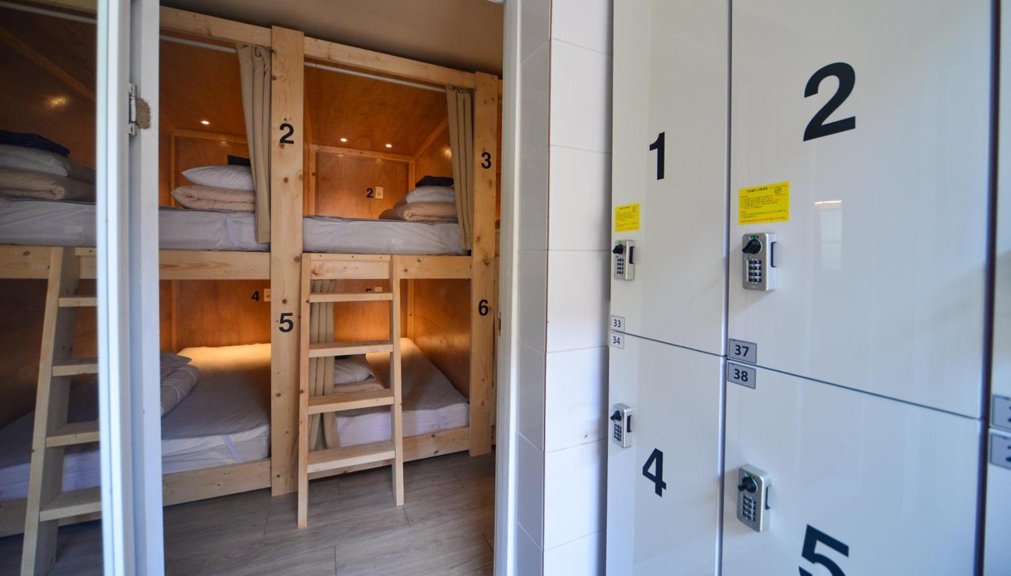 Helloworld Guesthouse Seoul Bagian luar foto
