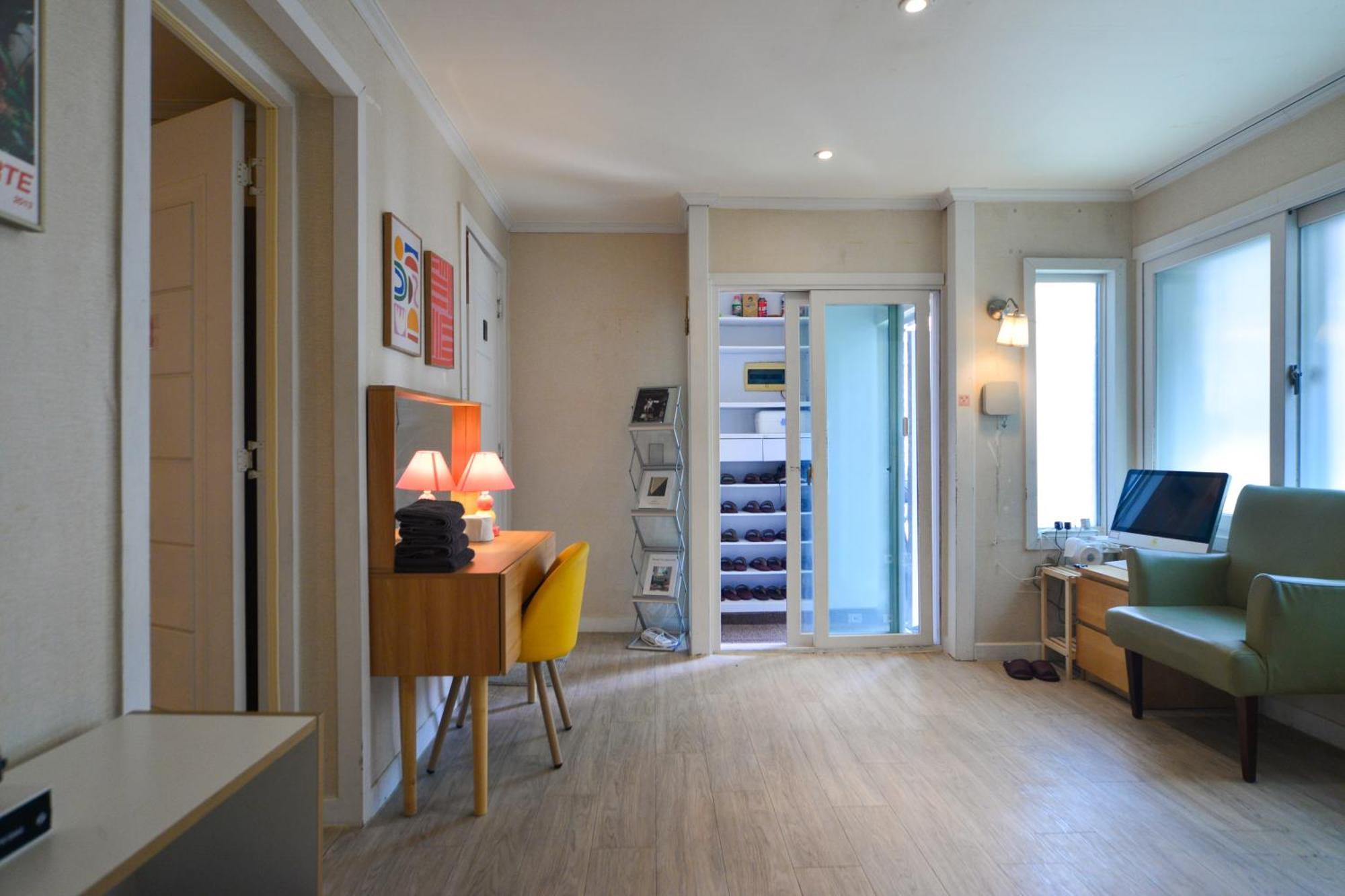 Helloworld Guesthouse Seoul Bagian luar foto